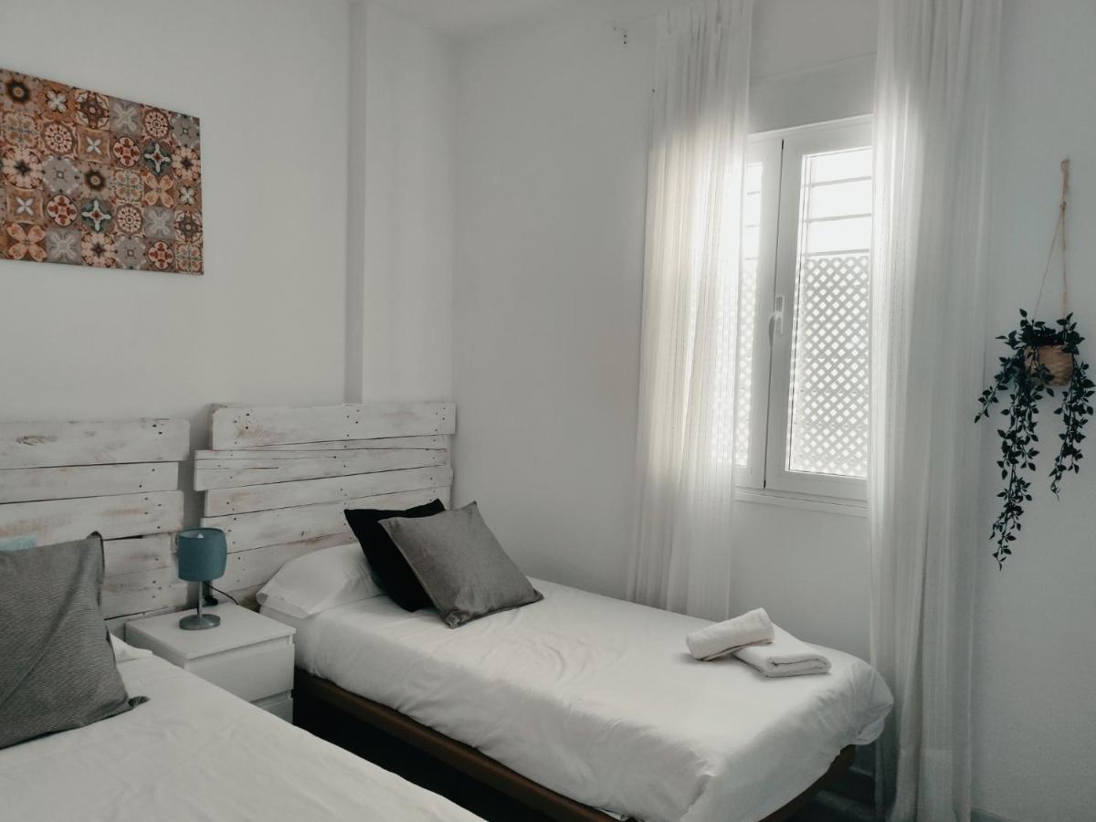 Apartamento San Luis. Plaza De Parking Gratis!!! Séville Extérieur photo