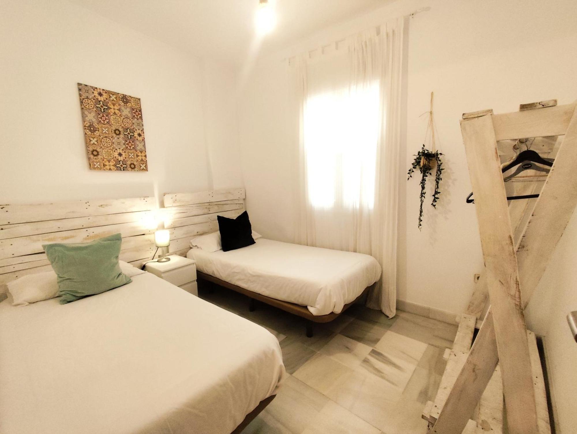Apartamento San Luis. Plaza De Parking Gratis!!! Séville Extérieur photo